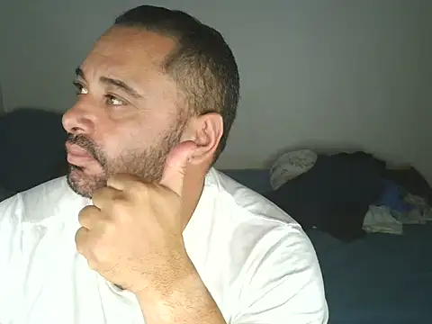 drlluis online show from January 7, 2026, 1:32 am