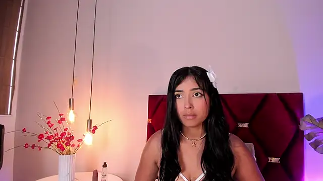 GahiaBelucci online show from March 18, 2026, 5:47 pm