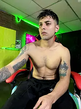 JustynAle2025 online show from January 10, 2026, 2:40 am