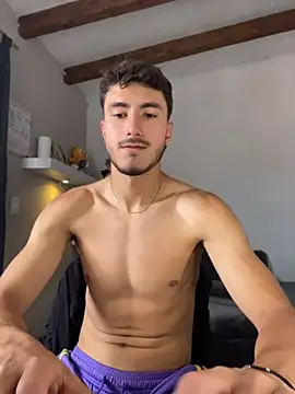 Snapshot of LIAM_COLT chatting on July 1, 2026, 7:03 pm LIAM COLT online show from July 1, 2026, 7:03 pm