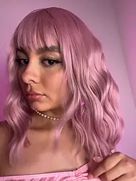 Nicollewest1 online show from February 3, 2026, 11:32 pm