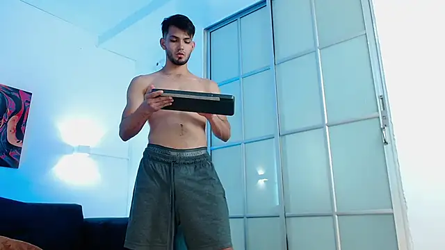 HarryFosster online show from February 10, 2026, 6:51 pm