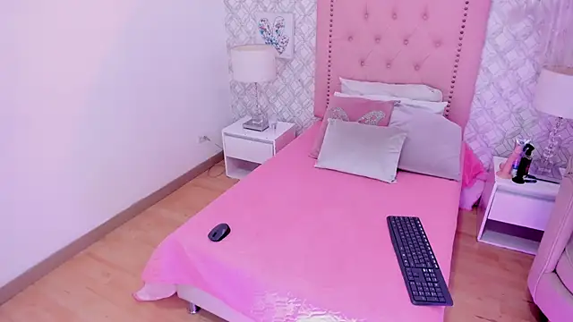 amber  ferrera online show from January 10, 2026, 7:42 pm