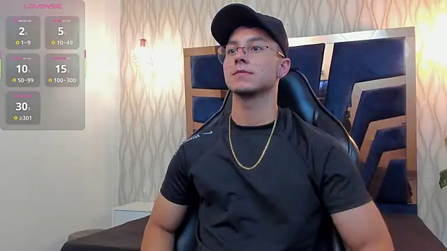 Noah Clarkk online show from April 11, 2026, 5:16 pm