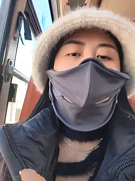 zzdd999 online show from January 7, 2026, 2:27 am