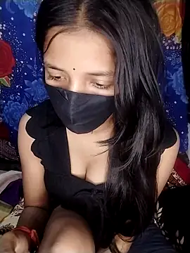 Snapshot of Surbhi-dixit chatting on January 18, 2026, 6:11 pm Surbhi-dixit online show from January 18, 2026, 6:11 pm