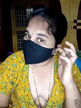 maduri   online show from February 22, 2026, 4:41 pm