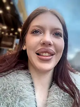 JeanGraay online show from December 18, 2025, 1:37 pm