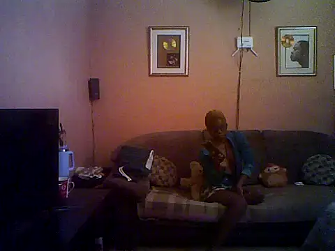 QUEENSasha27 online show from December 21, 2025, 9:44 am