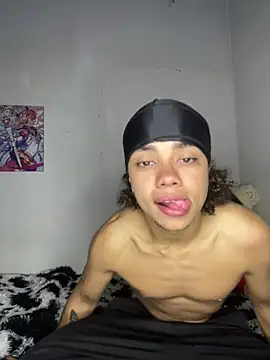 Snapshot of Exotic_couplex chatting on February 21, 2026, 3:47 pm Exotic couplex online show from February 21, 2026, 3:47 pm