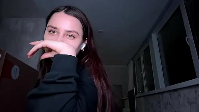 MiloyNoir online show from January 8, 2026, 5:41 pm