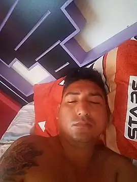 Yrresistible666 online show from February 5, 2026, 12:45 pm