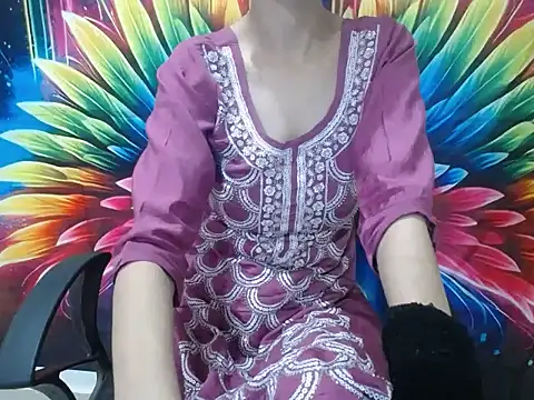 Farhana beautyfull online show from May 23, 2026, 4:33 am