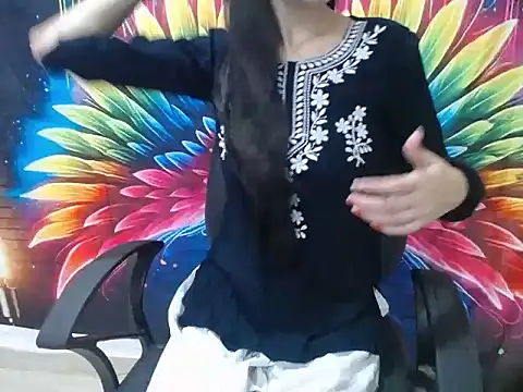 Farhana beautyfull online show from May 1, 2026, 4:39 am