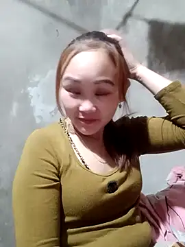 Snapshot of yula-bi chatting on February 21, 2026, 11:40 pm yula-bi online show from February 21, 2026, 11:40 pm