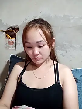 Snapshot of yula-bi chatting on February 17, 2026, 11:13 pm yula-bi online show from February 17, 2026, 11:13 pm