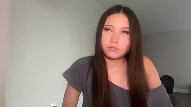 luvvivii online show from July 17, 2026, 11:13 pm
