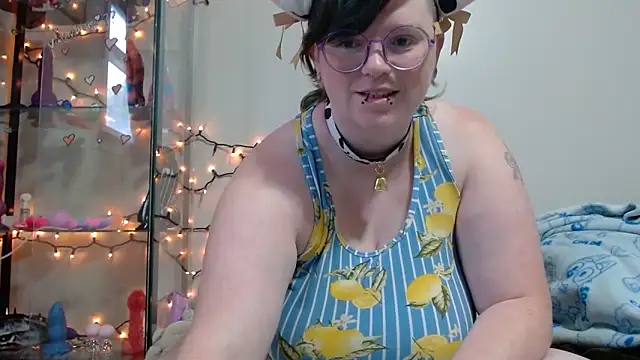 Pupghostt online show from April 5, 2026, 1:29 pm