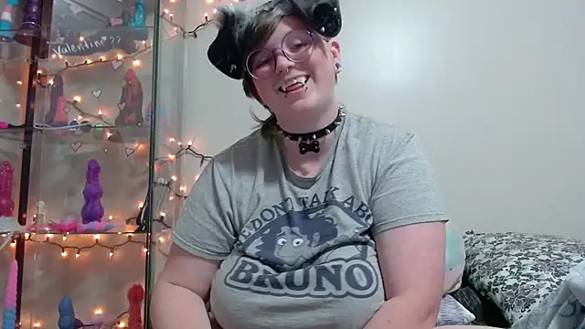 Pupghostt online show from April 9, 2026, 6:58 pm