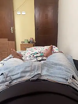 Snapshot of Indioperveso22 chatting on December 20, 2025, 2:42 pm Indioperveso22 online show from December 20, 2025, 2:42 pm