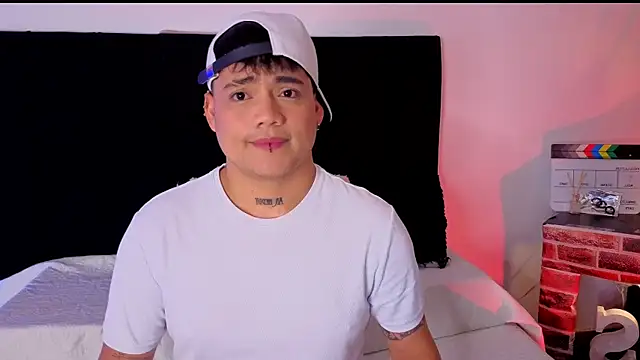  Sam25  online show from January 9, 2026, 4:30 am