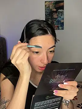 junorise23 online show from February 13, 2026, 4:12 am