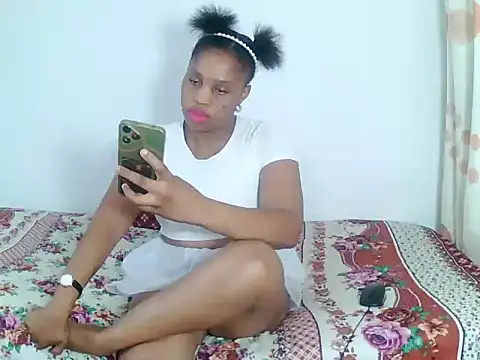 TrippingQueen online show from December 21, 2025, 7:15 pm