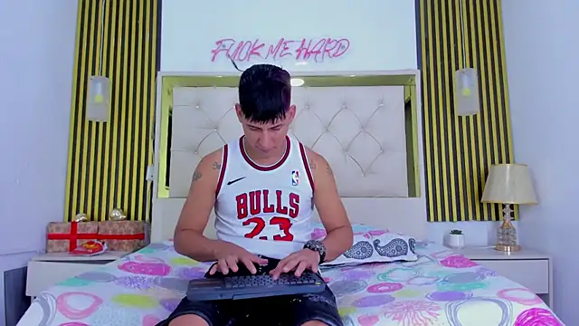 Sweet kevin1 online show from January 7, 2026, 6:18 am