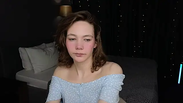 NovaEva  online show from June 5, 2026, 12:04 am