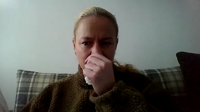 Snapshot of jennyblondeuk chatting on February 26, 2026, 3:12 pm jennyblondeuk online show from February 26, 2026, 3:12 pm