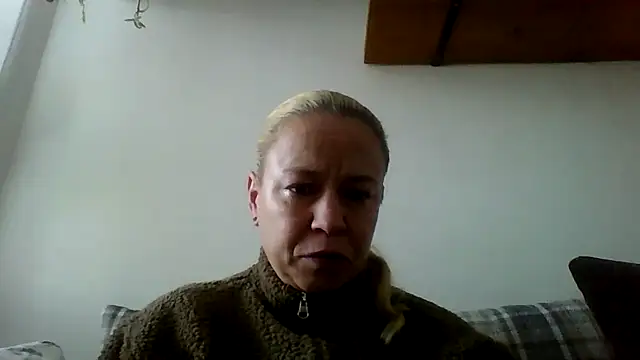Snapshot of jennyblondeuk chatting on February 25, 2026, 3:34 pm jennyblondeuk online show from February 25, 2026, 3:34 pm