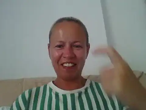 jennyblondeuk online show from June 3, 2026, 5:06 pm