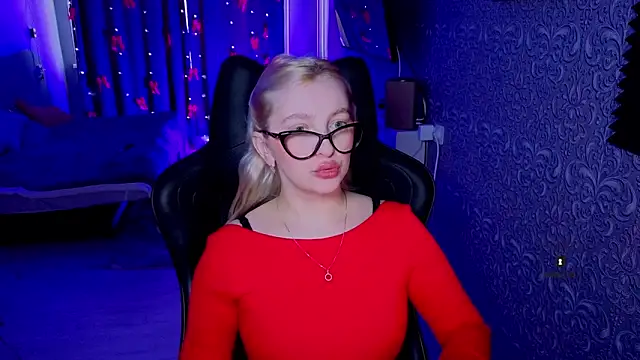 Eva Vibe  online show from March 20, 2026, 6:36 am