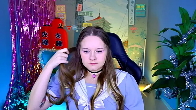 auroranelson online show from December 22, 2025, 3:56 pm