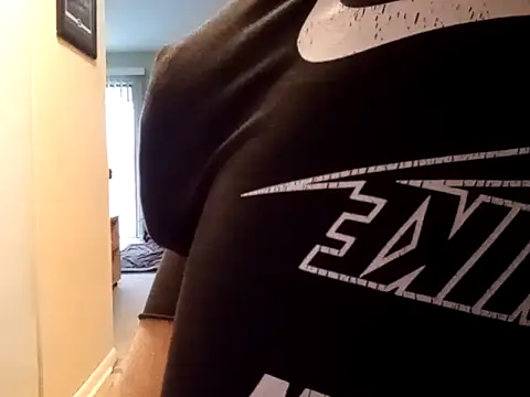 Snapshot of ViciouzzD chatting on February 19, 2026, 8:50 pm ViciouzzD online show from February 19, 2026, 8:50 pm