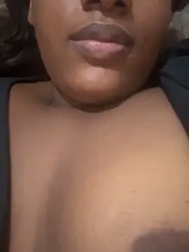 Snapshot of amorasecy chatting on February 24, 2026, 12:17 pm amorasecy online show from February 24, 2026, 12:17 pm