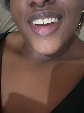 Snapshot of amorasecy chatting on February 10, 2026, 12:48 pm amorasecy online show from February 10, 2026, 12:48 pm