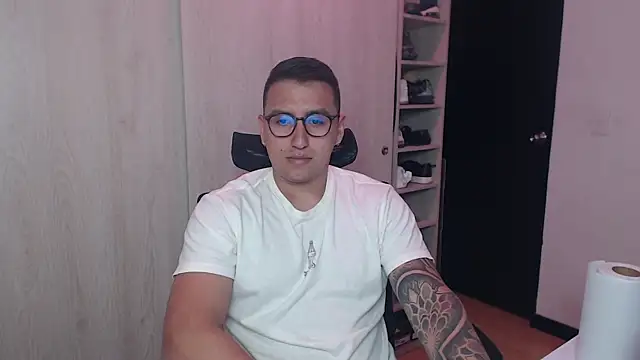 DanteVesper online show from April 3, 2026, 2:40 am