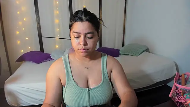 Snapshot of CelesteMoon5 chatting on January 11, 2026, 10:49 pm CelesteMoon5 online show from January 11, 2026, 10:49 pm