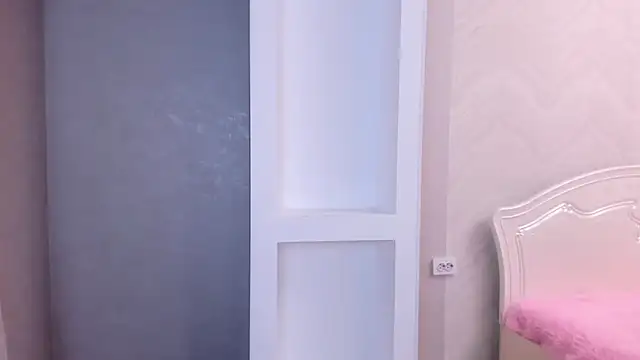 Snapshot of zyklonian chatting on March 3, 2026, 8:27 pm zyklonian online show from March 3, 2026, 8:27 pm