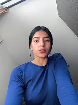 Ema Rose  online show from February 12, 2026, 6:07 pm