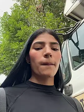 Ema Rose  online show from January 16, 2026, 7:40 pm