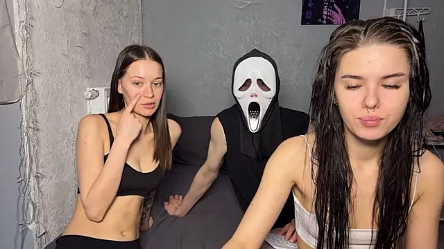 girls secrets online show from March 27, 2026, 10:16 am
