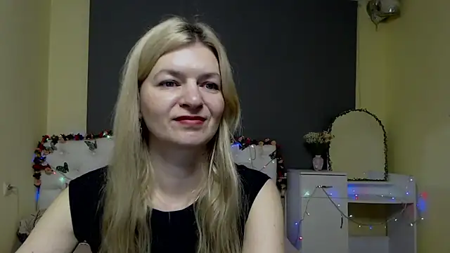 MelissaTyler online show from February 18, 2026, 8:22 am