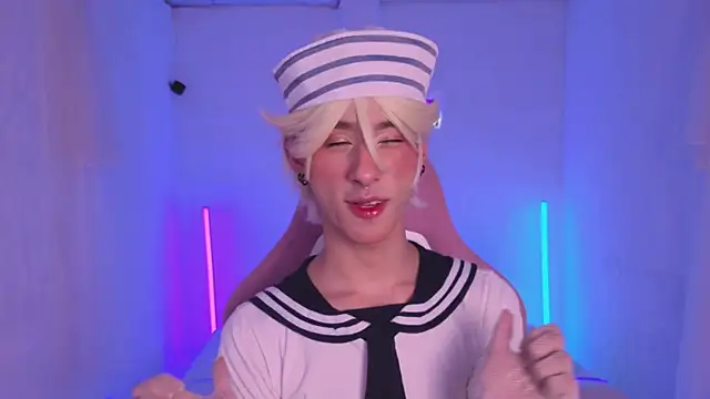 Snapshot of Kitsuneplay_ chatting on December 22, 2025, 10:10 pm Kitsuneplay online show from December 22, 2025, 10:10 pm