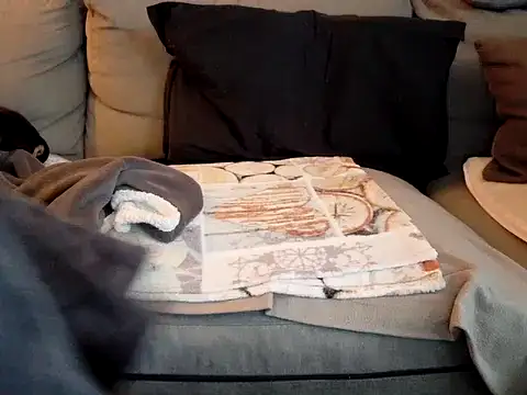 sexymilena9 online show from April 11, 2026, 4:10 pm