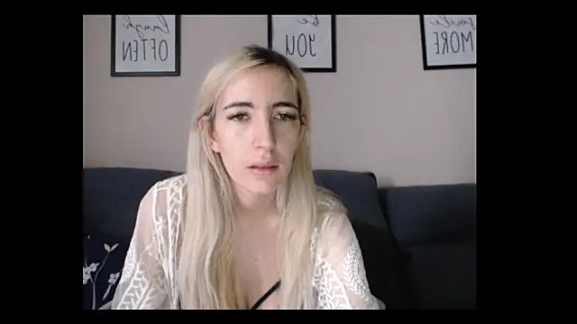 BarbieBlondieGirl online show from June 14, 2026, 3:13 pm