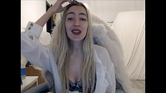 BarbieBlondieGirl online show from February 24, 2026, 7:26 pm