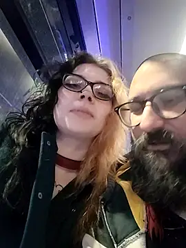 whatevaandissues online show from April 17, 2026, 5:49 pm