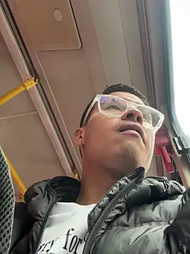 Latin Paisa Boy online show from February 13, 2026, 1:11 pm